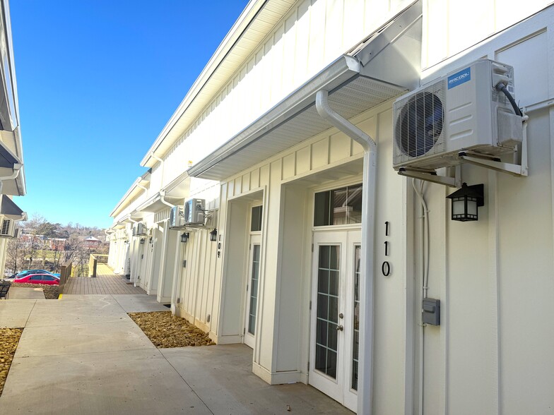 More Photos Of 198 Cowan St, Rutherfordton Apartments For Sale