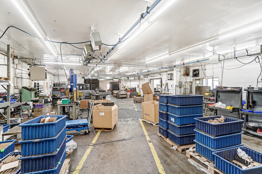 More Photos Of 5589 W National Rd, Springfield Warehouse For Sale