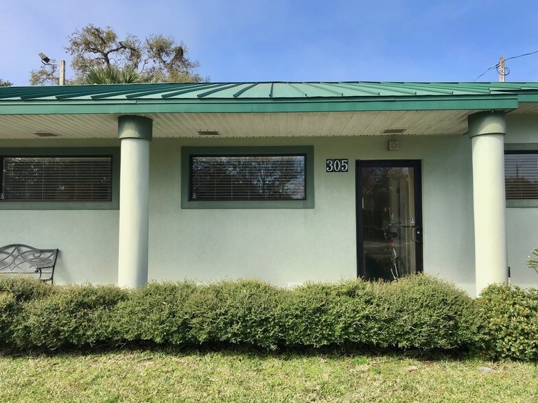 More Photos Of 305 S Childs St, Leesburg Medical For Sale