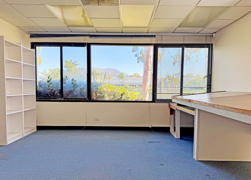 More Photos Of 1027 Cindy Ln, Carpinteria Warehouse For Lease