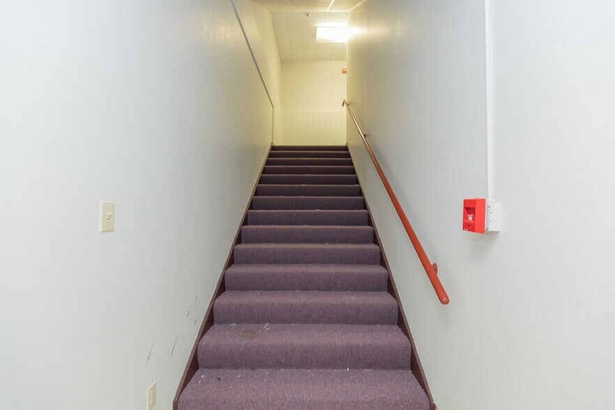 More Photos Of 2400 N Coulter St, Amarillo Religious Facility For Sale