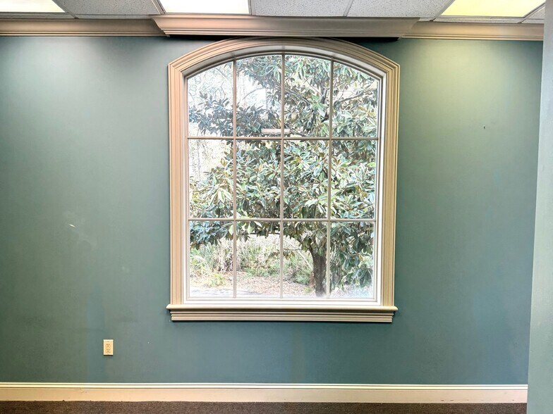 More Photos Of 4 Dunmore Ct, Hilton Head Island Medical For Sale