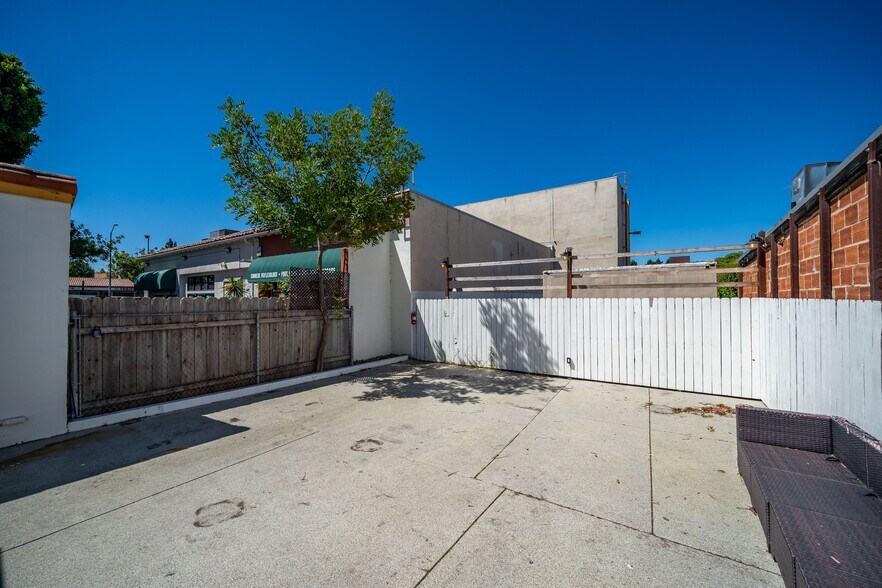 More Photos Of 1131 Broad St, San Luis Obispo Restaurant For Sale