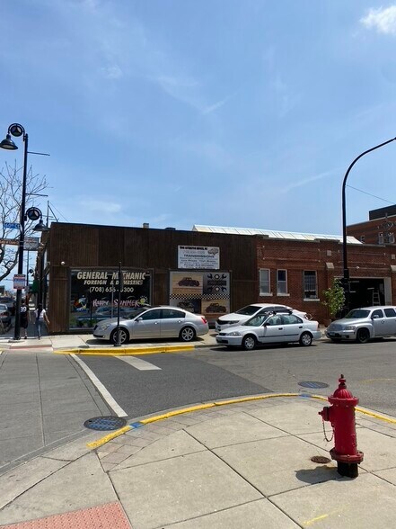 More Photos Of 6021 W Roosevelt Rd, Cicero General Retail For Sale