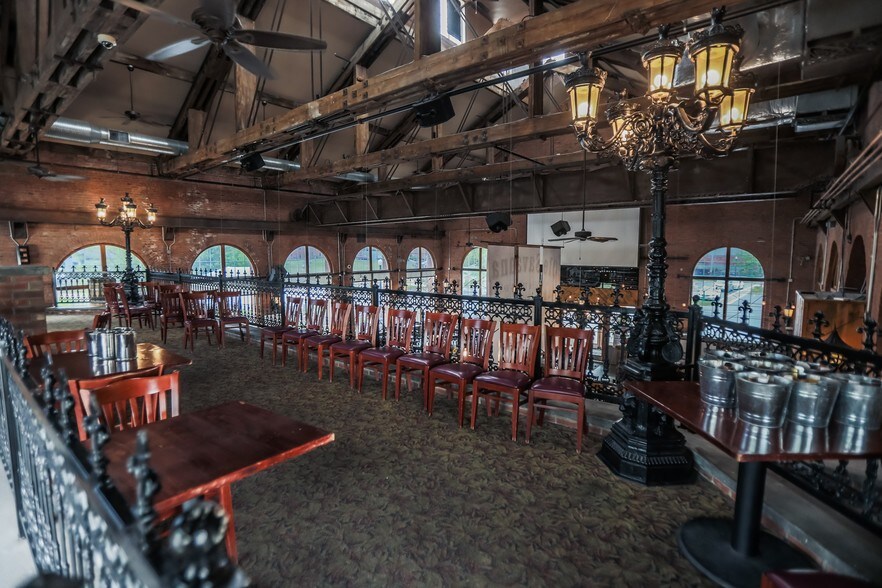 More Photos Of 88-110 Rondout Landing, Kingston Restaurant For Sale