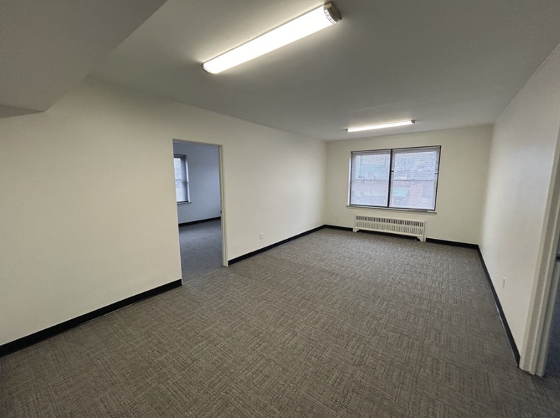 More Photos Of 6410-6418 Hampton Ave, Saint Louis Storefront Retail Office For Lease