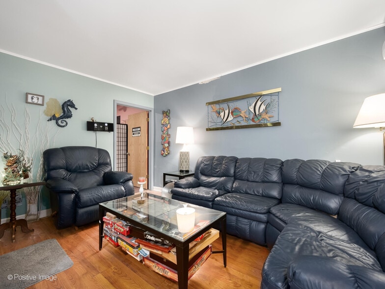 More Photos Of 4020-22 N Central Ave, Chicago Office For Sale