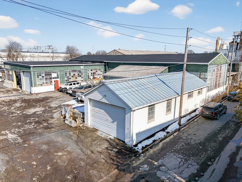 More Photos Of 935 W 6th St, Lansdale Industrial For Sale