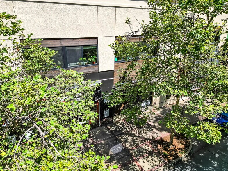 More Photos Of 45 W Broadway, Eugene Storefront Retail Residential For Lease