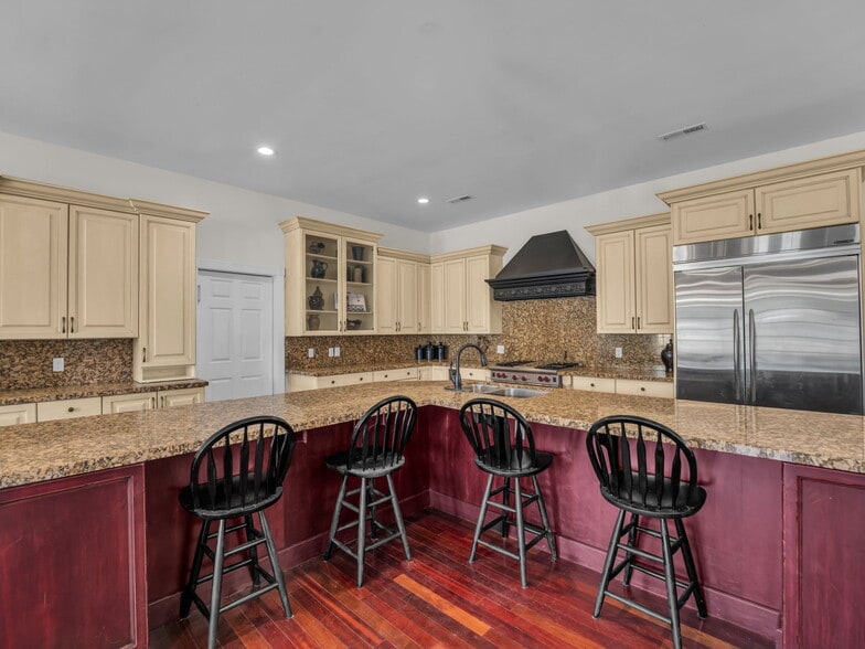 More Photos Of 135 E 200 N, Kanosh Hospitality For Sale