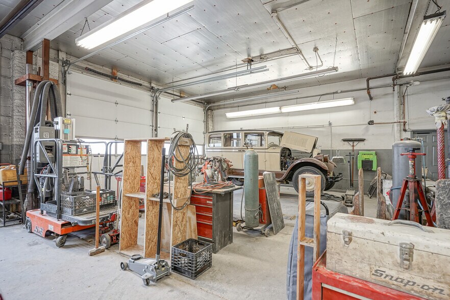 More Photos Of 100 White Horse Pike, Oaklyn Auto Dealership For Sale