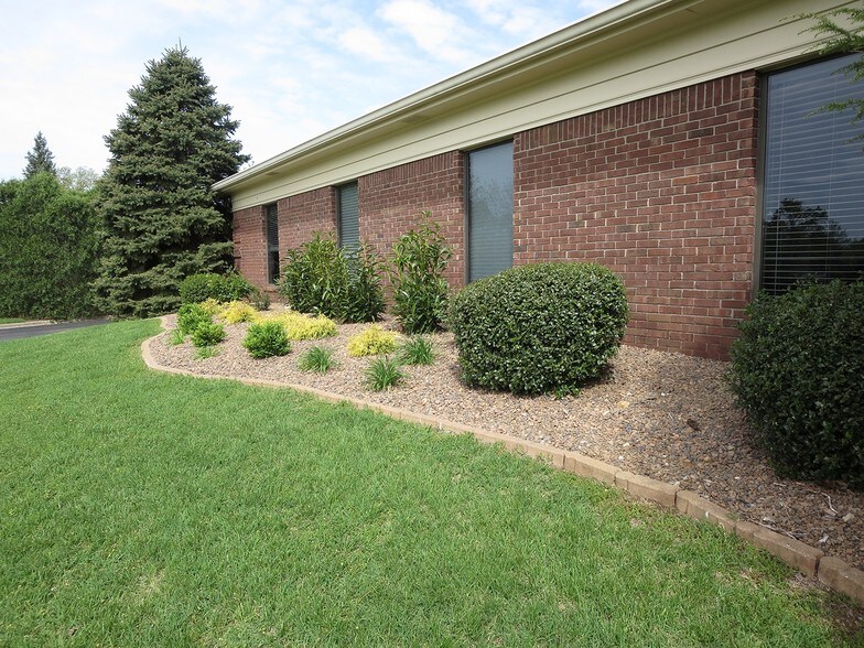 More Photos Of 9115 Leesgate Rd, Louisville Medical For Lease