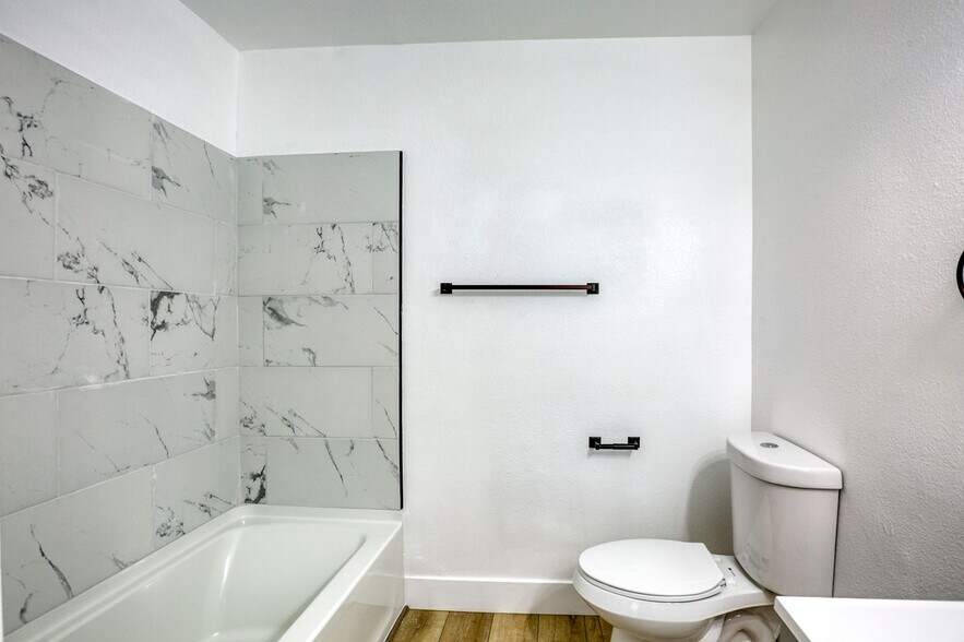 More Photos Of 317 S 9th St, Las Vegas Apartments For Sale