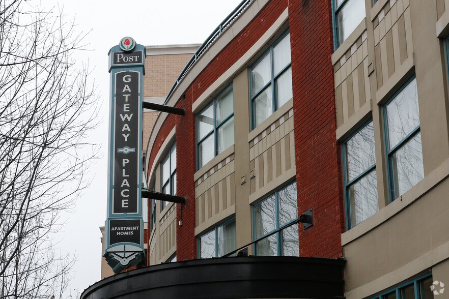 More Photos Of 120 N Cedar St, Charlotte Apartments For Lease