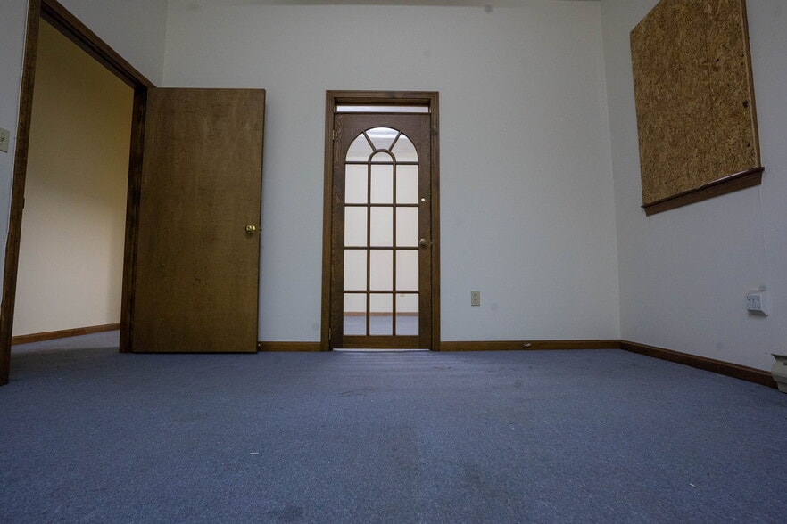 More Photos Of 82 S Main St, Concord Freestanding For Sale