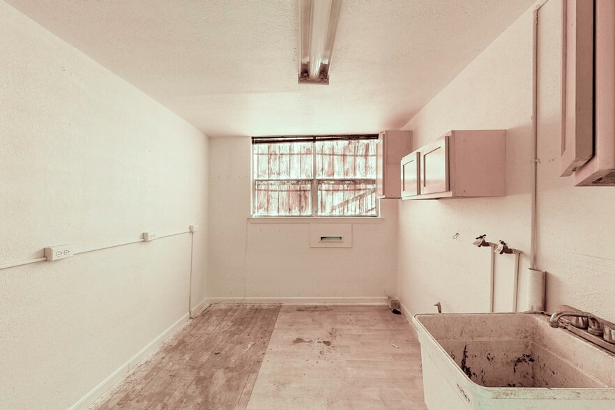 More Photos Of 612 Natoma St, San Francisco Warehouse For Sale