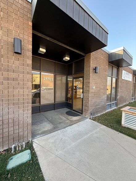 More Photos Of 2970 S West Temple, Salt Lake City Flex For Sale