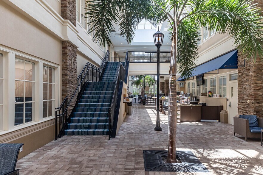 More Photos Of 1501 Yamato Rd, Boca Raton Business Park For Lease
