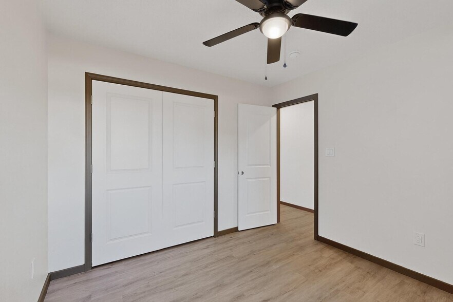 More Photos Of 9368 Valley View Dr NW, Albuquerque Apartments For Sale