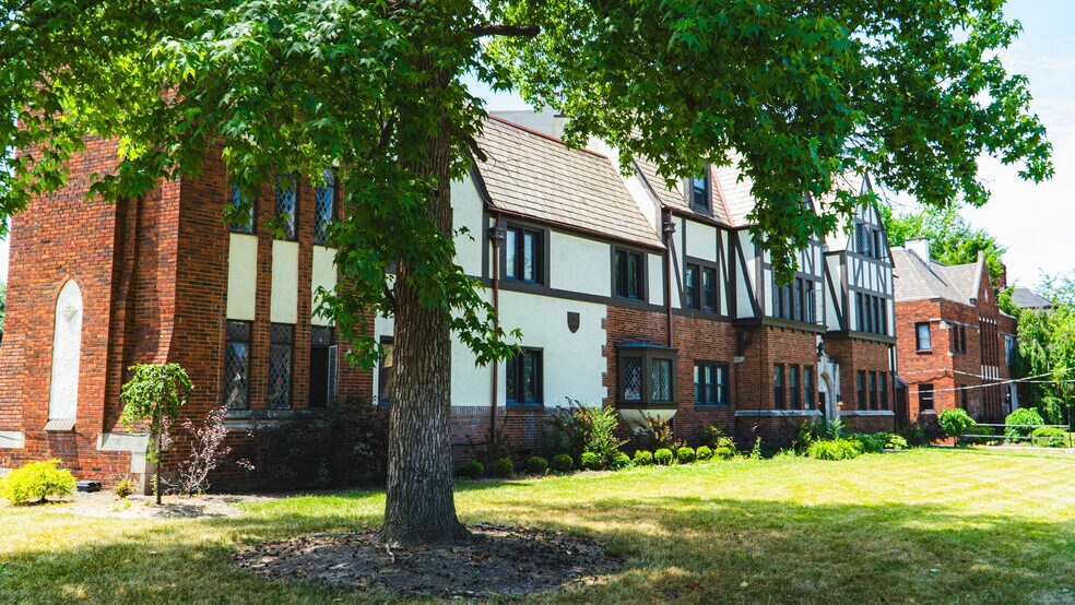 More Photos Of 2910 Ludlow Rd, Cleveland Apartments For Sale