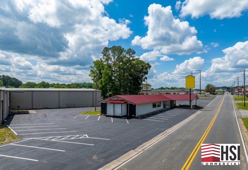 More Photos Of 1462 US 41 N, Calhoun Warehouse For Sale