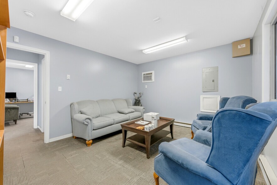 More Photos Of 949 Canyon Rd, Morgantown Flex For Lease
