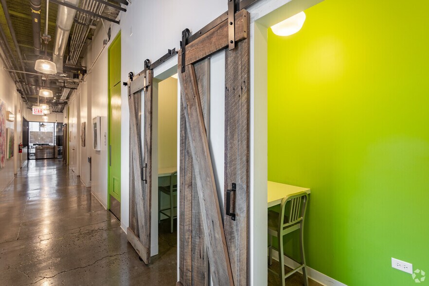 More Photos Of 1165 N Clark St, Chicago Coworking Space