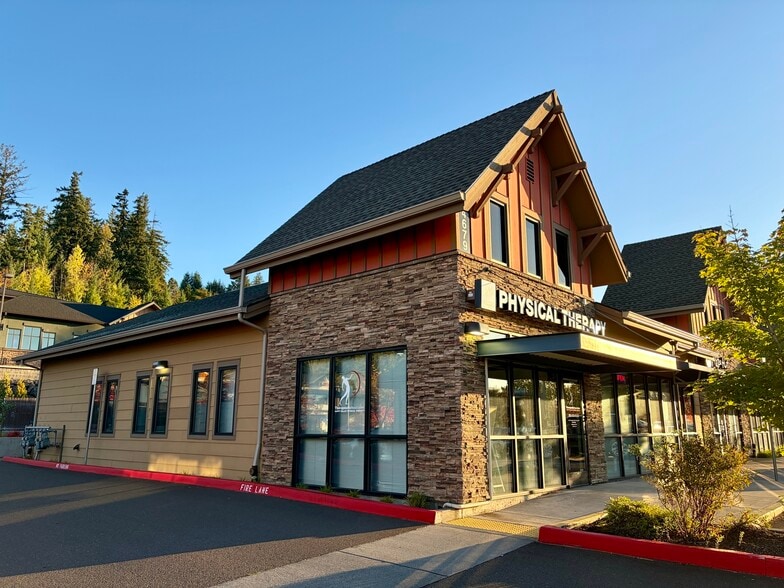 More Photos Of 14679 SE Sunnyside Rd, Clackamas Freestanding For Lease