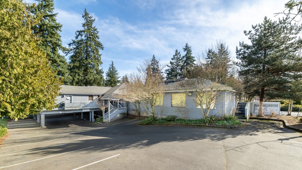 More Photos Of 13344 1st Ave NE, Seattle Medical For Lease