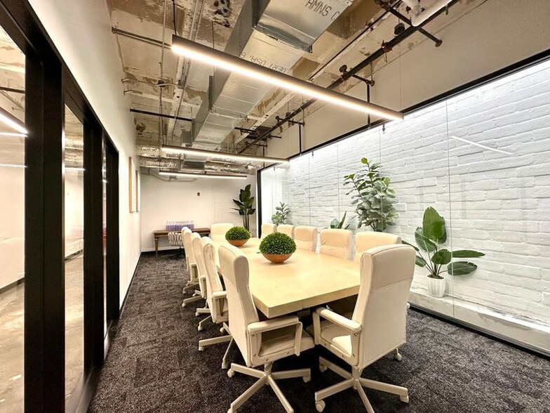 More Photos Of 2410 Polk St, Houston Office For Lease