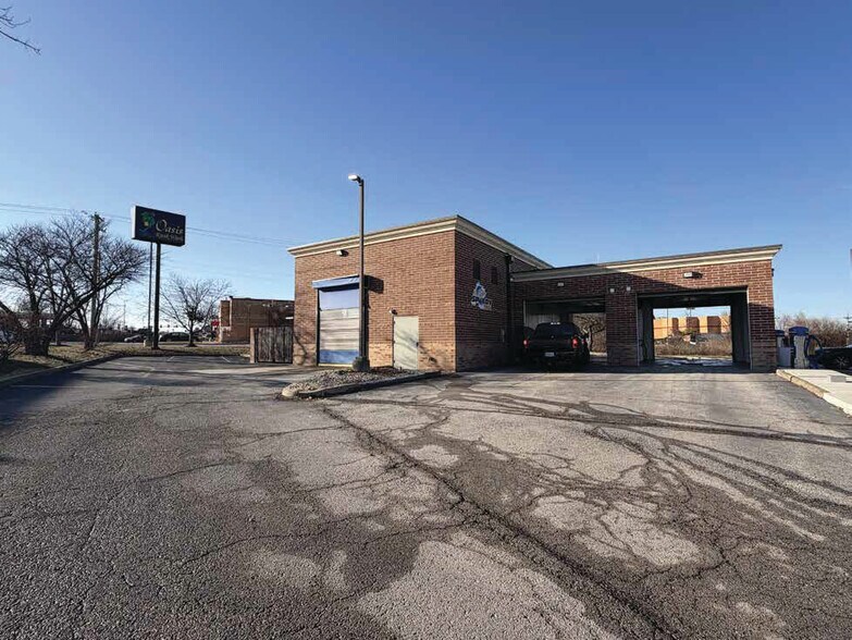 Primary Photo Of 25 Jiffy St, Wentzville Carwash For Sale