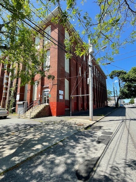 More Photos Of 75 David St, New Bedford Manufacturing For Lease