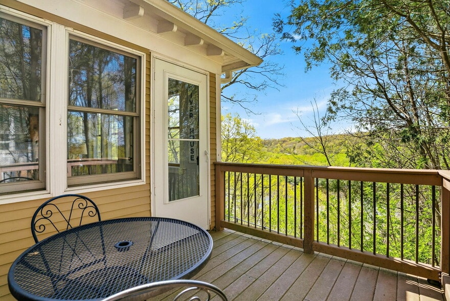 More Photos Of 305 River St, Osceola Hospitality For Sale