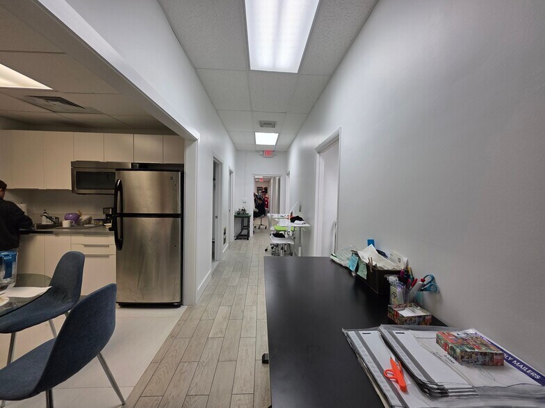 More Photos Of 10420 NW 37th Ter, Miami Warehouse For Sale