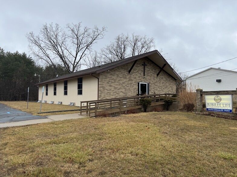 Primary Photo Of 1393 E Maple Ave, Flint Religious Facility For Sale