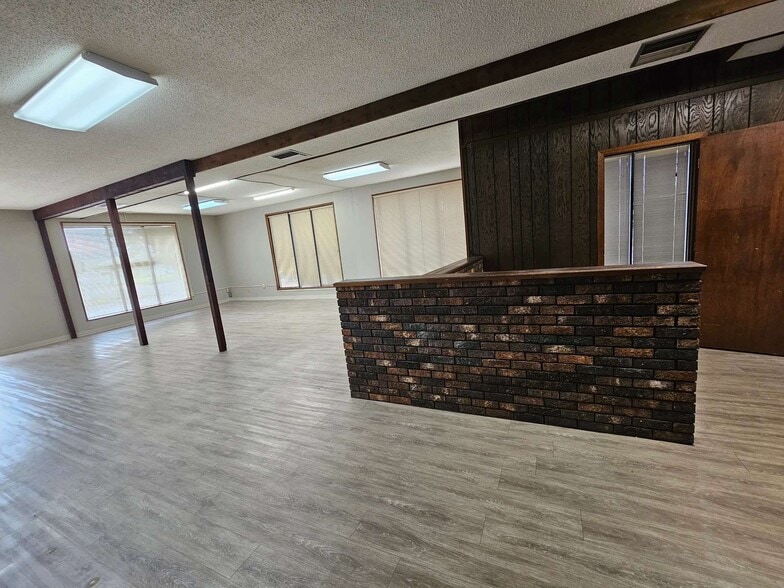 More Photos Of 3411 S Hawthorne Ave, Sioux Falls Office For Lease