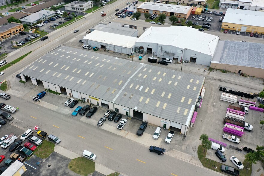 More Photos Of 1404 Viscaya Pky, Cape Coral Warehouse For Sale