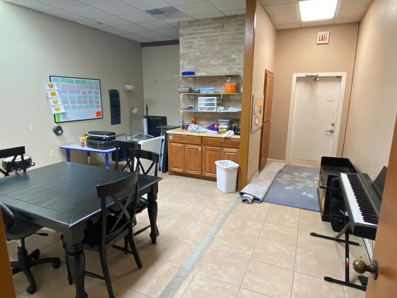 More Photos Of 6988 Raymond Stotzer, College Station Industrial For Sale
