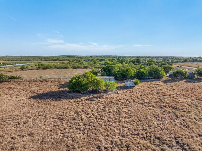 More Photos Of TX 80, Martindale Land For Sale