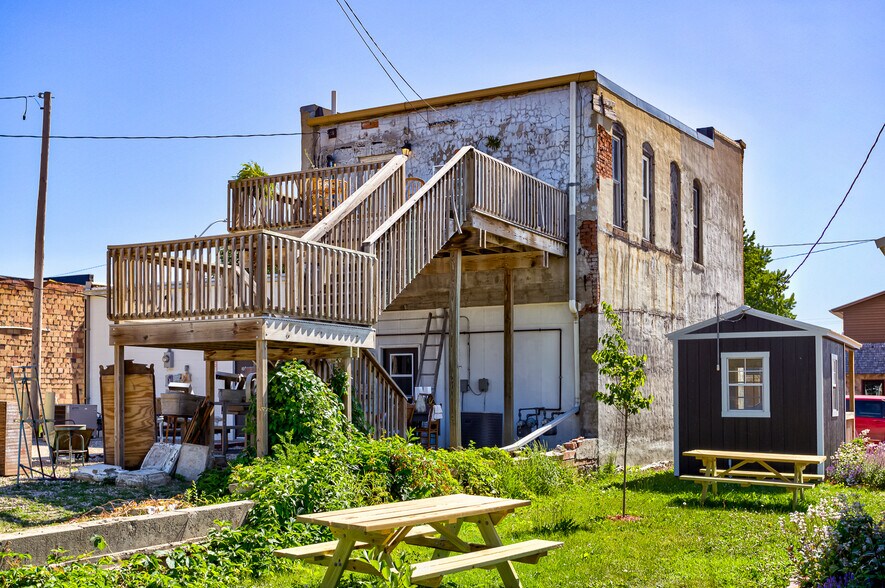 More Photos Of 611 Main St, Jewell Storefront Retail Residential For Sale