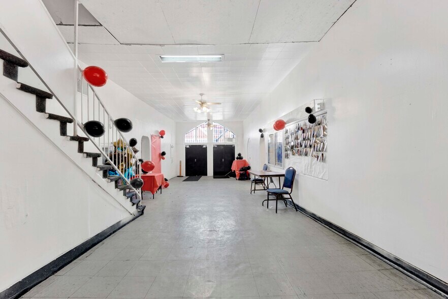 More Photos Of 3677 W Grand Ave, Chicago Religious Facility For Sale