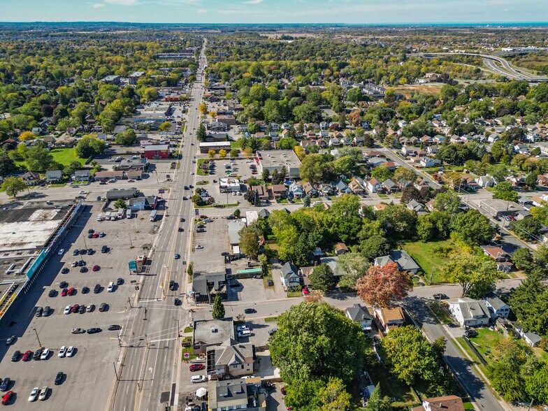 More Photos Of 6499 Lundys Ln, Niagara Falls Auto Repair For Sale