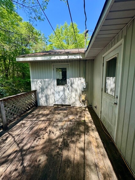 More Photos Of 245 W Bonacre Rd, Cataula Religious Facility For Sale