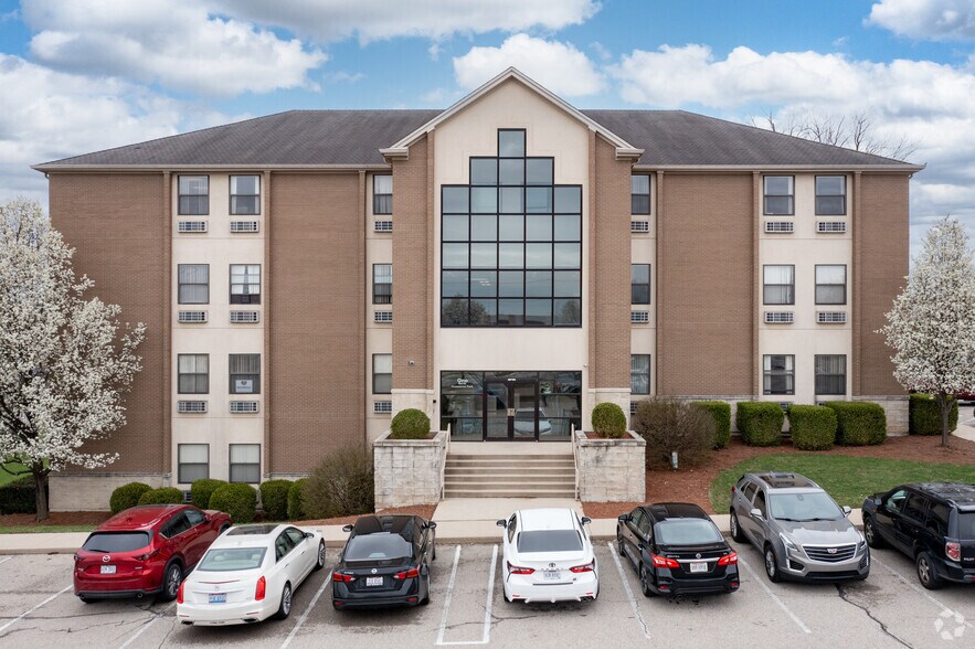 More Photos Of 1 N Commerce Park Dr, Lockland Medical For Lease