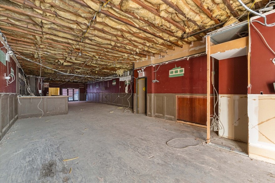 More Photos Of 1770 Second Ave, New York Restaurant For Sale