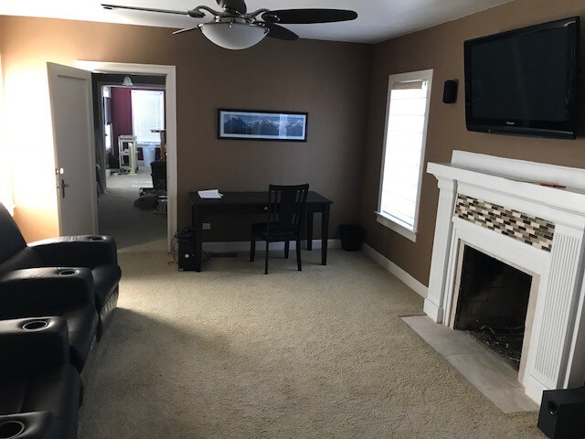 More Photos Of 1500 W Abram St, Arlington Medical For Sale