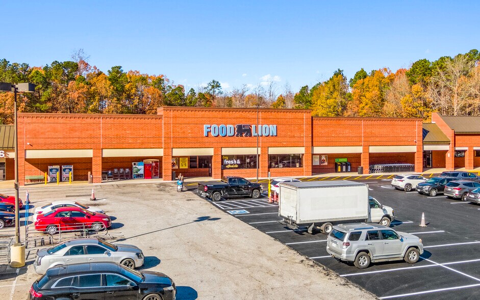 More Photos Of 15700-15710 Jefferson Davis Hwy, Colonial Heights Unknown For Lease