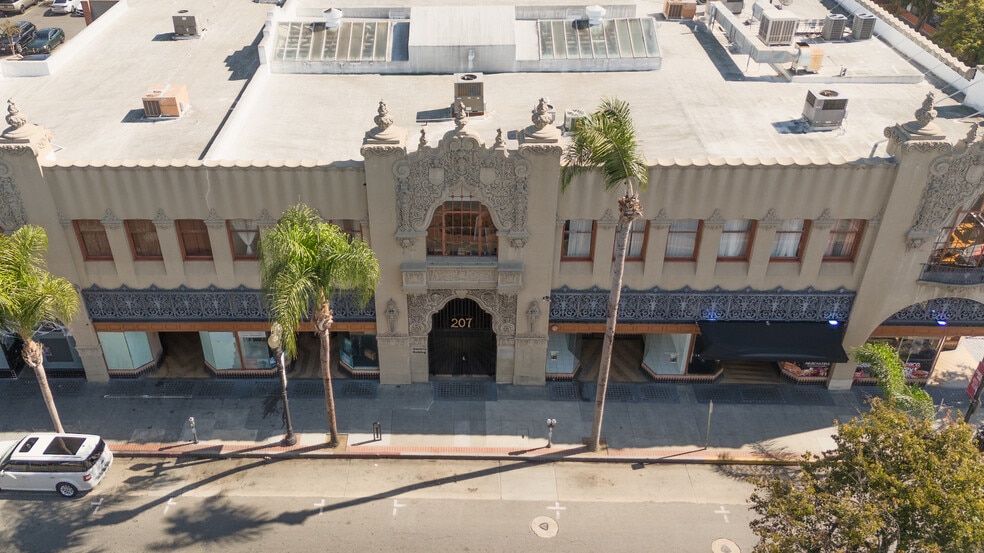 More Photos Of 201-215 N Broadway, Santa Ana Loft Creative Space For Sale