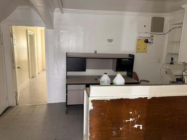 More Photos Of 184 S Pascack Rd, Nanuet Healthcare For Sale