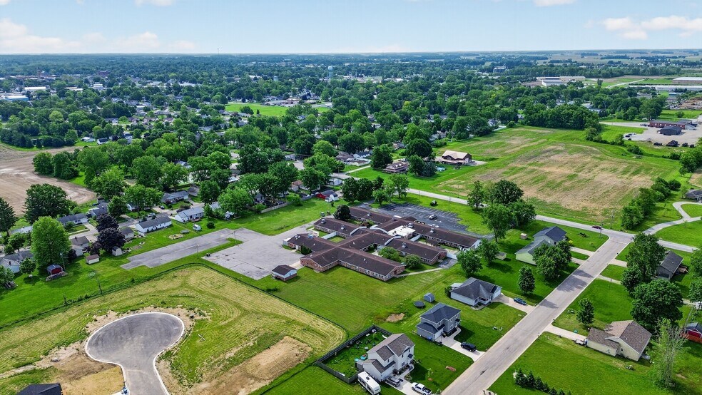 More Photos Of 1529 W Lancaster St, Bluffton Rehabilitation Center For Sale